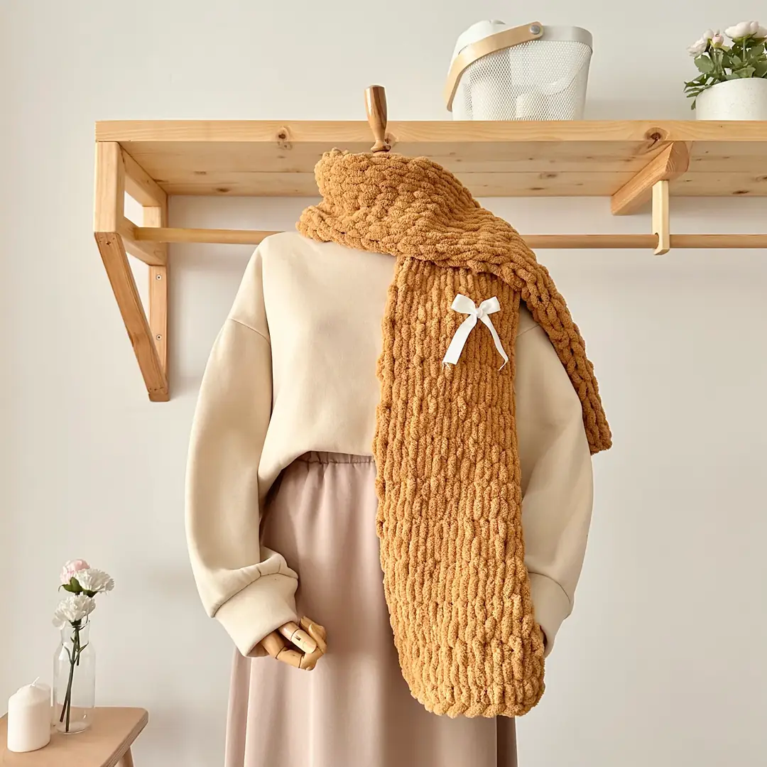 Ürün görseli: Puffy El Örmesi Atkı - Koyu Camel