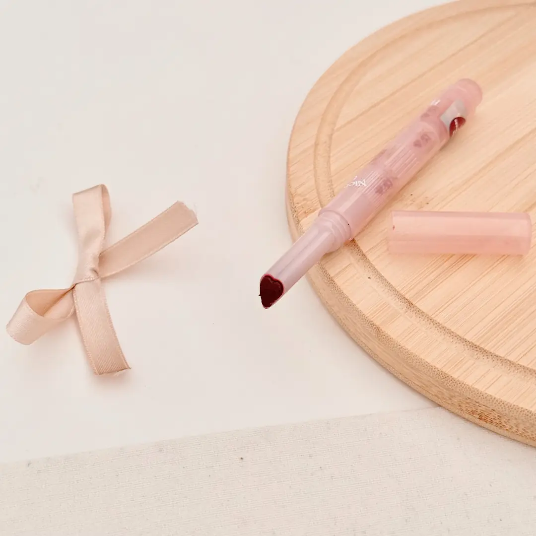 Ürün görseli: Flortte Kalpli Jelly Lipstick - #10