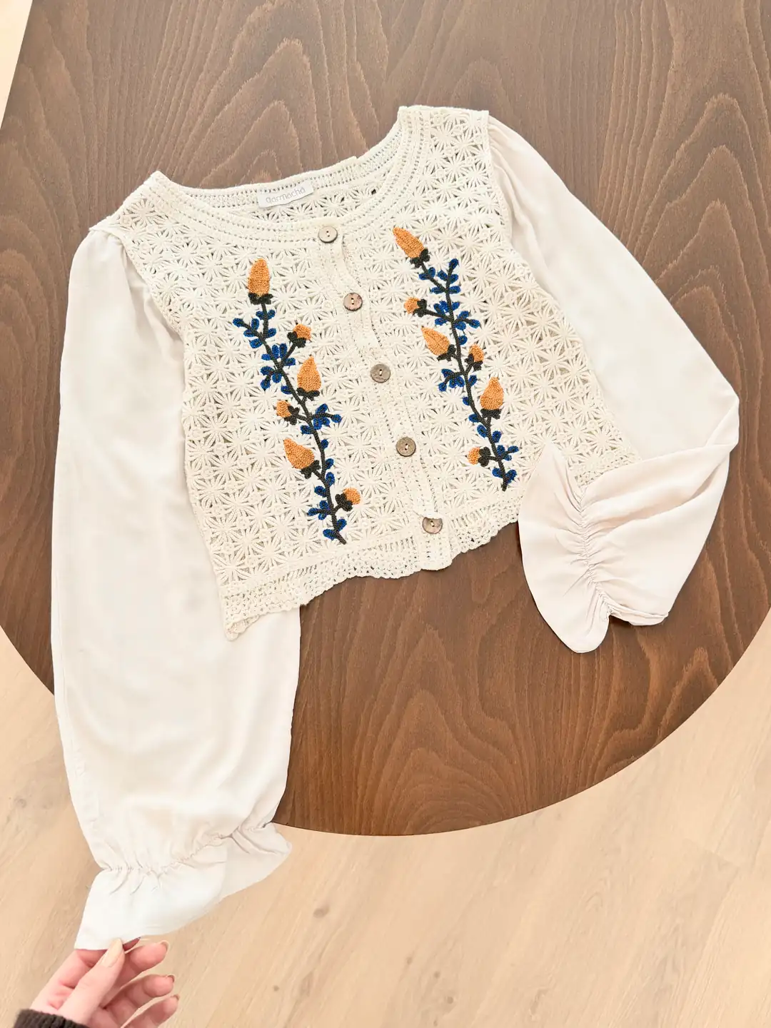 Prenses Kol Çiçek Nakışlı Crop Hırka