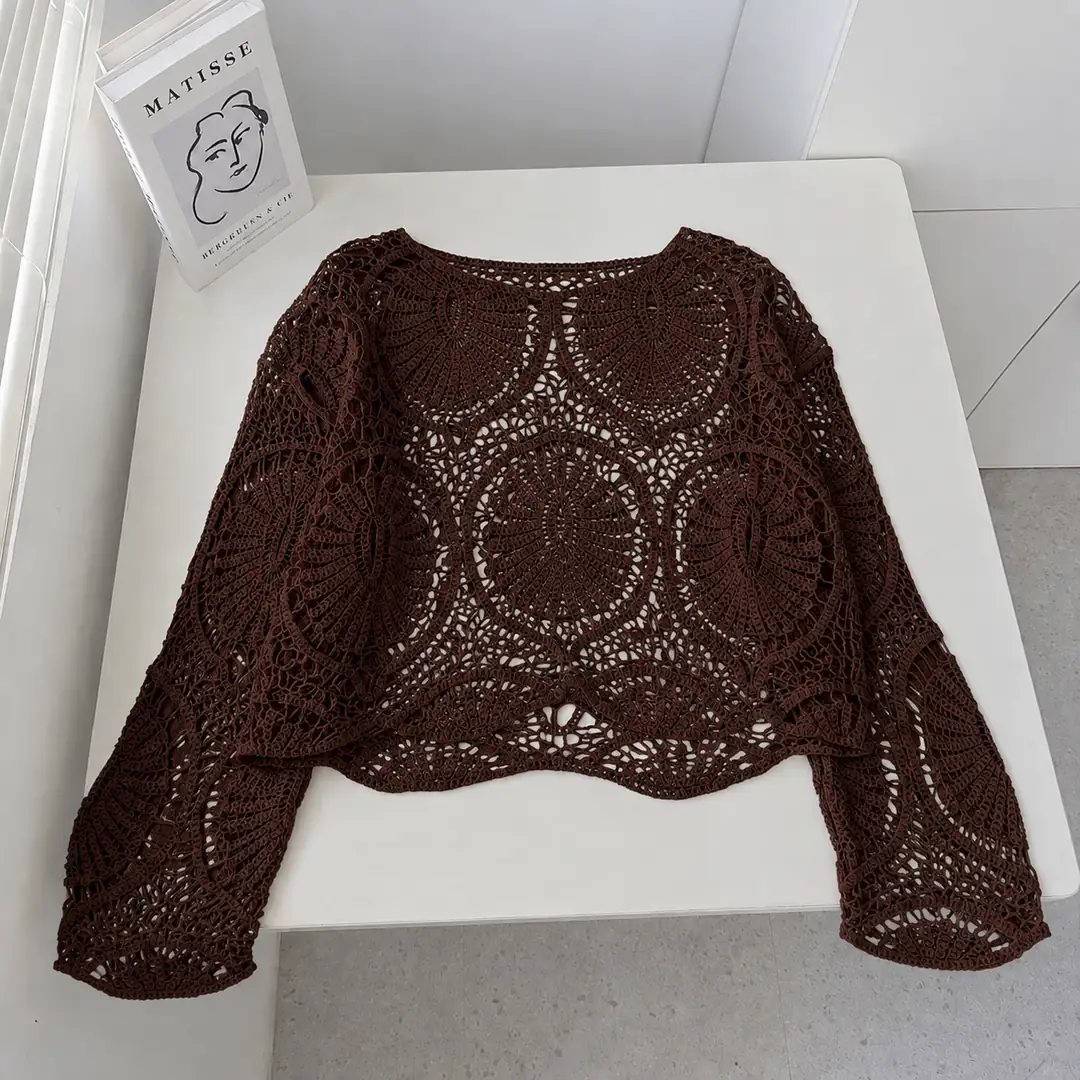 Retro Yuvarlak Dantelli Crop