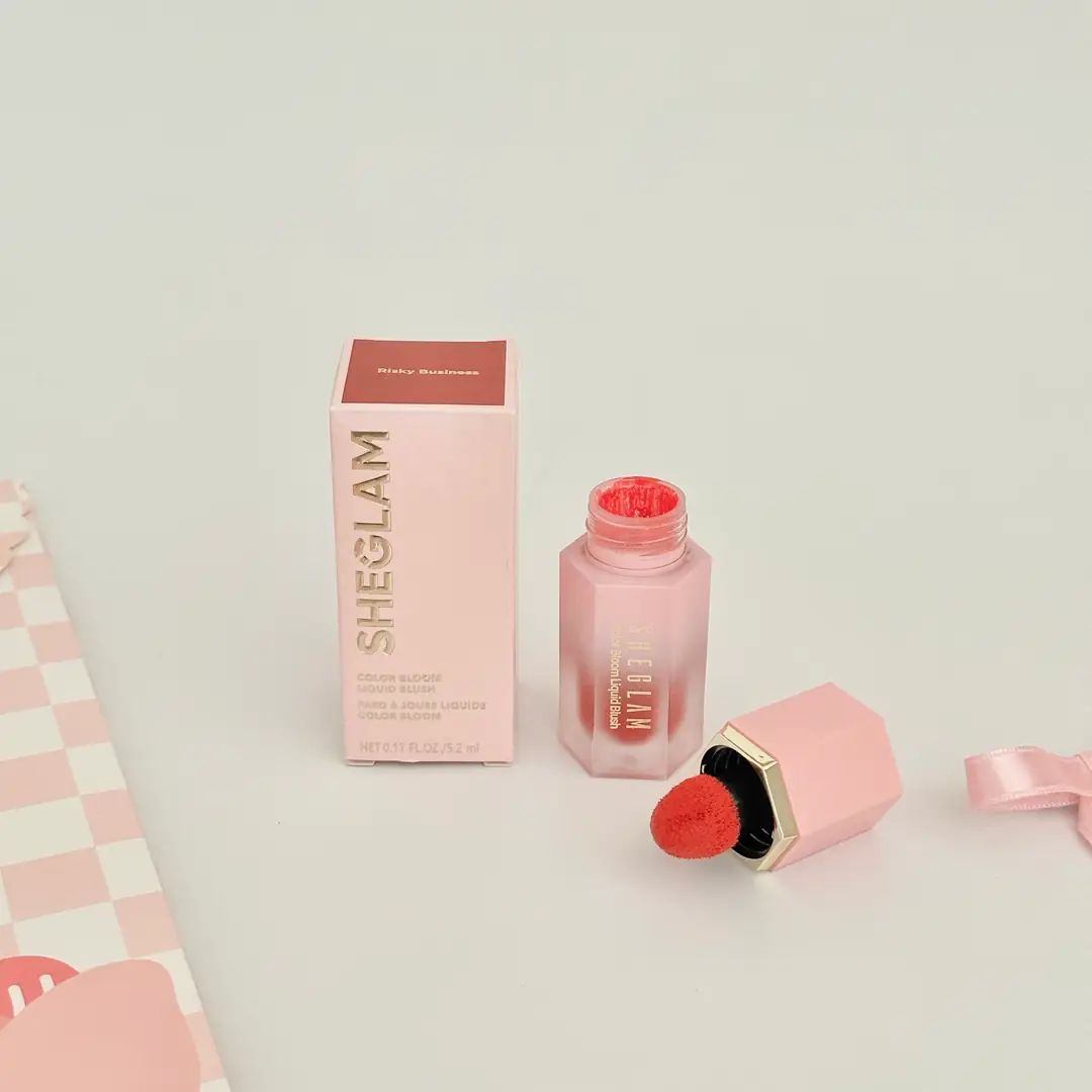 Ürün görseli: Sheglam Likit Allık - Risky Business