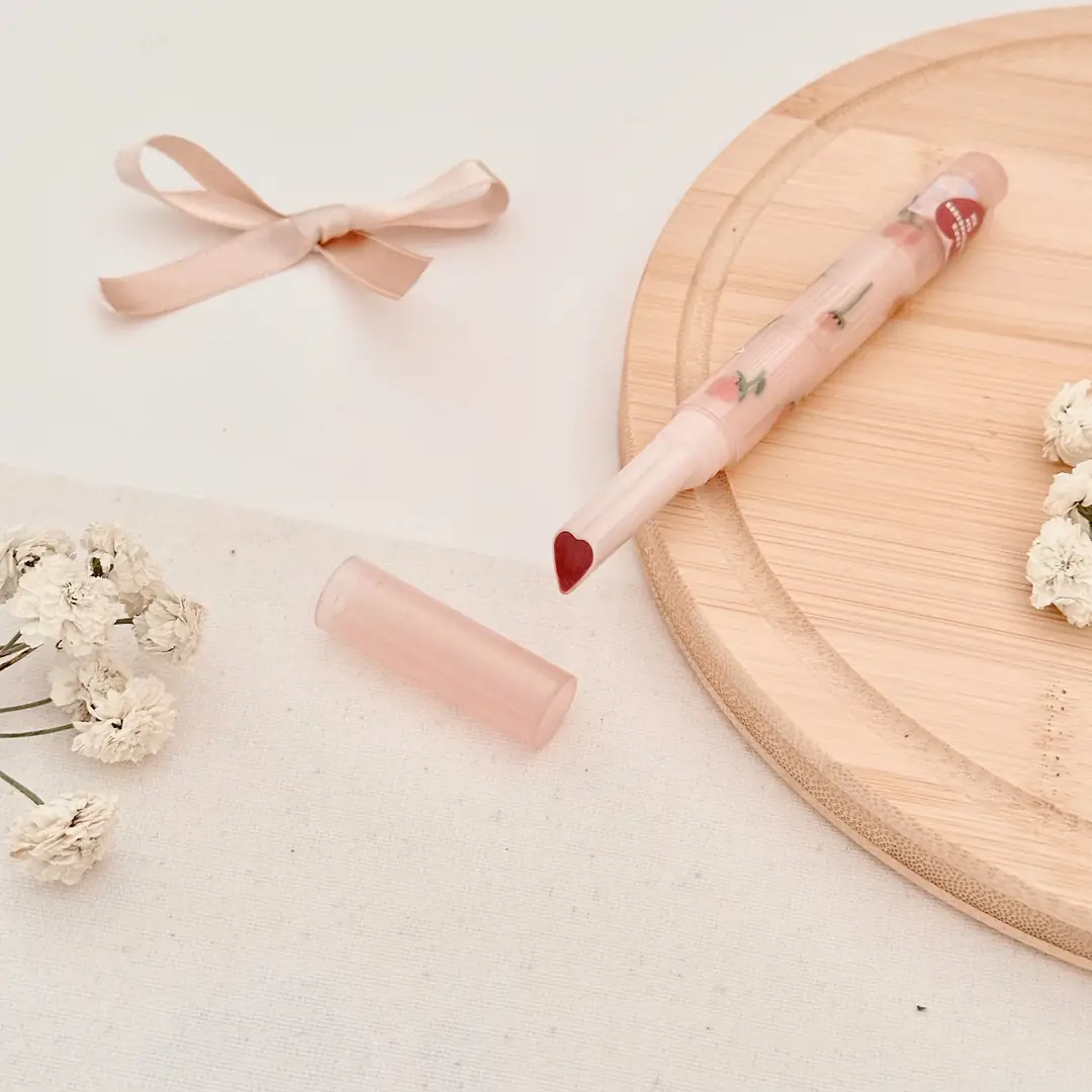 Ürün görseli: Flortte Kalpli Jelly Lipstick - #03