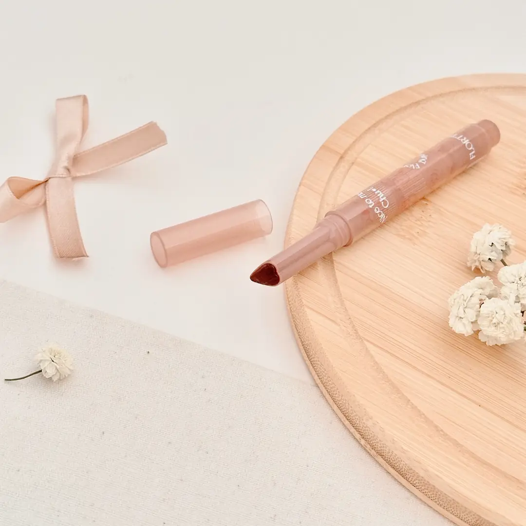Ürün görseli: Flortte Kalpli Jelly Lipstick - #13